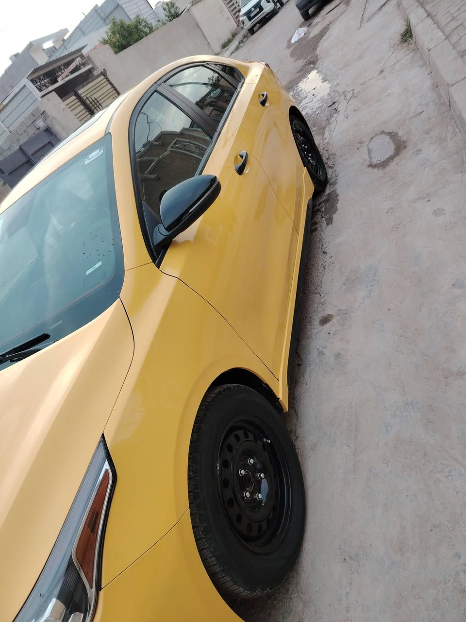 السلام عليكم كيا فورتي للبيع 2021 سياره فول مواصفات سياره خير من الله الكيراي توني  بدلته ايتي سياره باسمي منظومه غاز تخم تاير جديد ما ناقصها اي شيء السعر 155 رقمي*********** المكان بسمايه مجمع الحسان السكني
