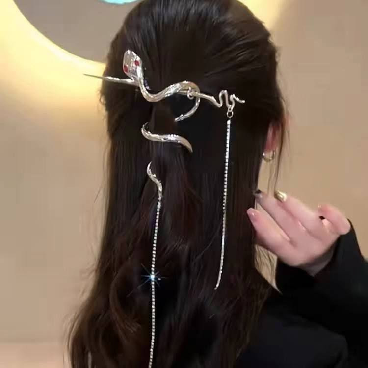 اكسسوارات موديلات اسيويه سعر كل قطعه 2000


**إذا كنت صاحب هذا الإعلان وتريد حذفه لأي سبب، رجاءا أرسل رسالة إلى الدعم الفني**