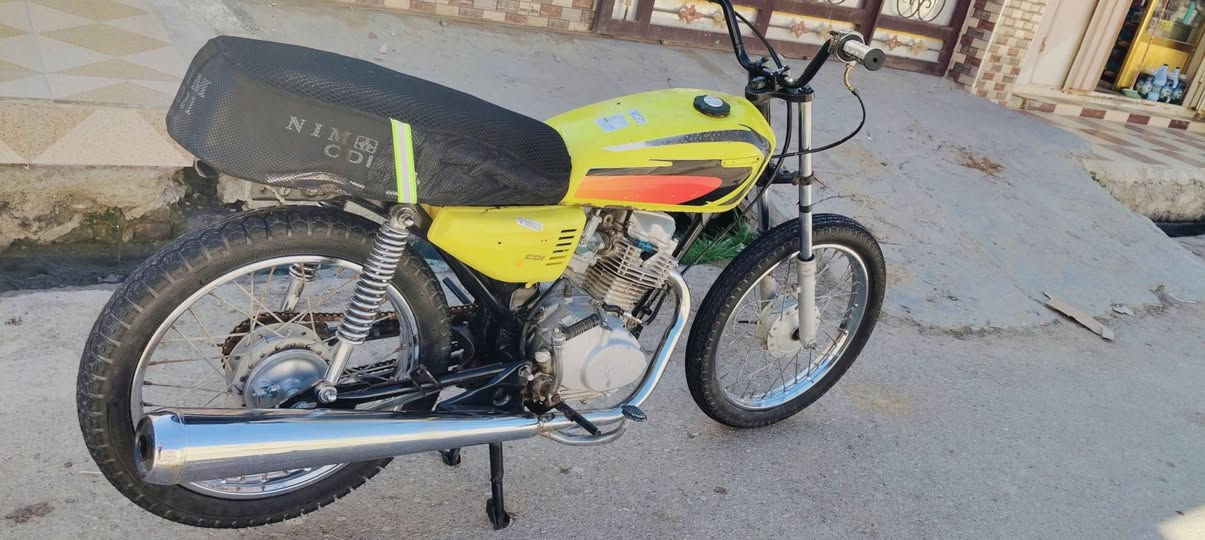 دراجة نامه أوراقها ضايعةموديل ٢١ نظيفة زوج تايرات جدد صالنصه رياضي اصلي جديدة السعر ٣٠٠ العنوان قلعة سكر موشراي لاتراسلني ولاتعبني


**إذا كنت صاحب هذا الإعلان وتريد حذفه لأي سبب، رجاءا أرسل رسالة إلى الدعم الفني**