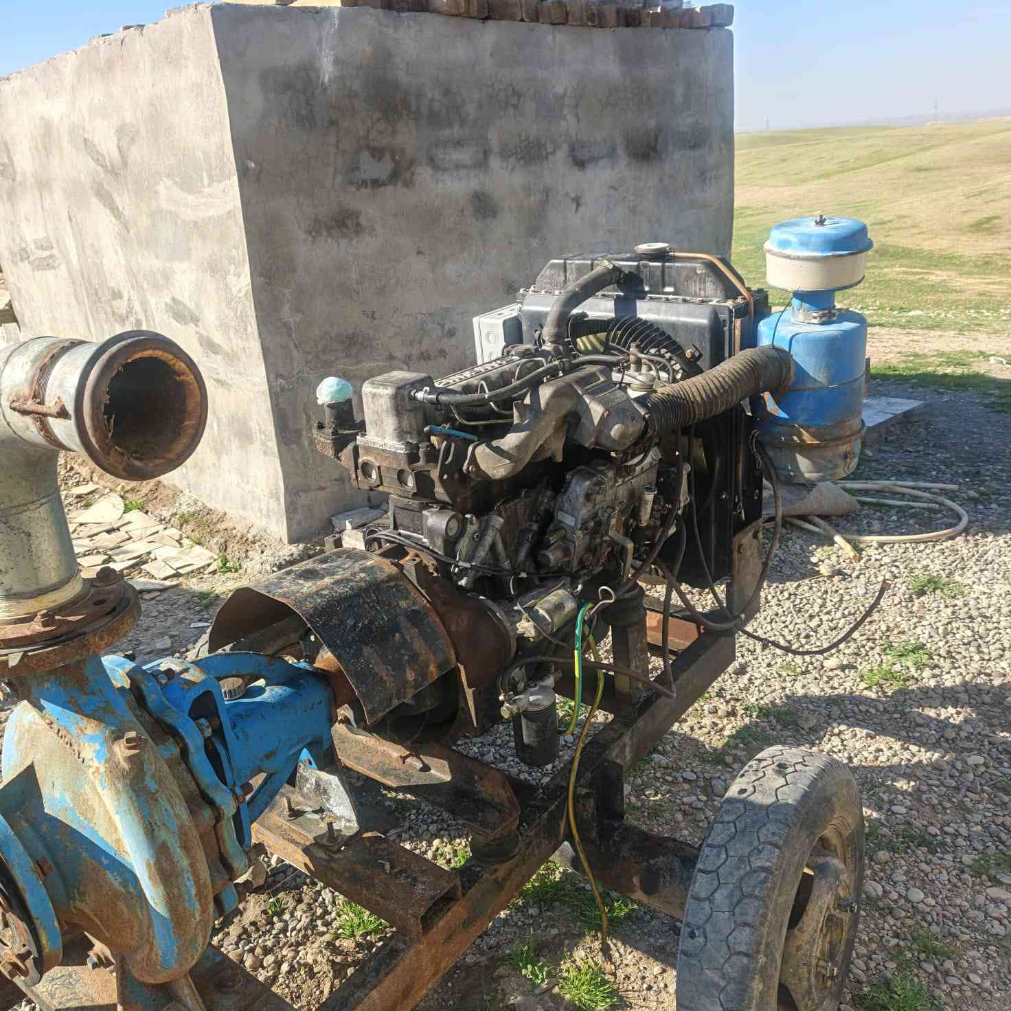 سلام عليكم للبيع محرك سامسوم ياباني مال رافعه شوكيه اي ستفسار تصل عل رقم الهاتف ***********
