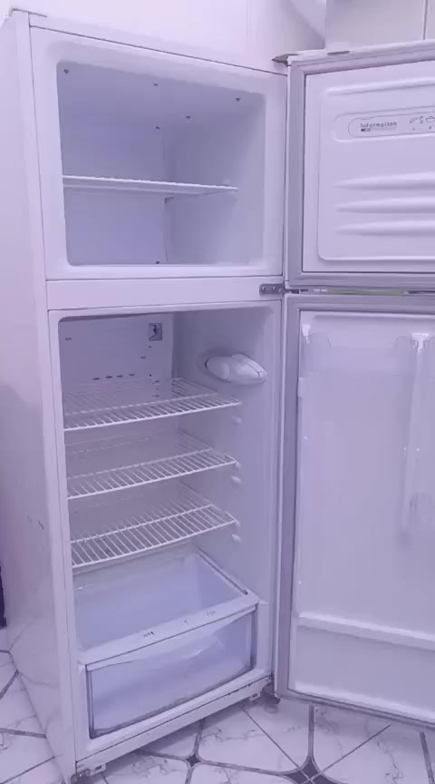 ثلاجه للبيع جدآ نضيفه 200وبي مجال  بيع مستعجل


**إذا كنت صاحب هذا الإعلان وتريد حذفه لأي سبب، رجاءا أرسل رسالة إلى الدعم الفني**