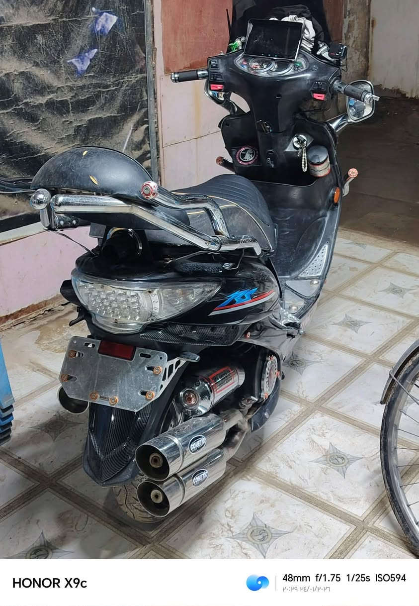 السلام عليكم دراجه للبيع نضافه فول احلا من صور كامكو مزوده دراجه حلوه للبيع مكاني ديوانيه قضاء غماس 
*********** رقمي
