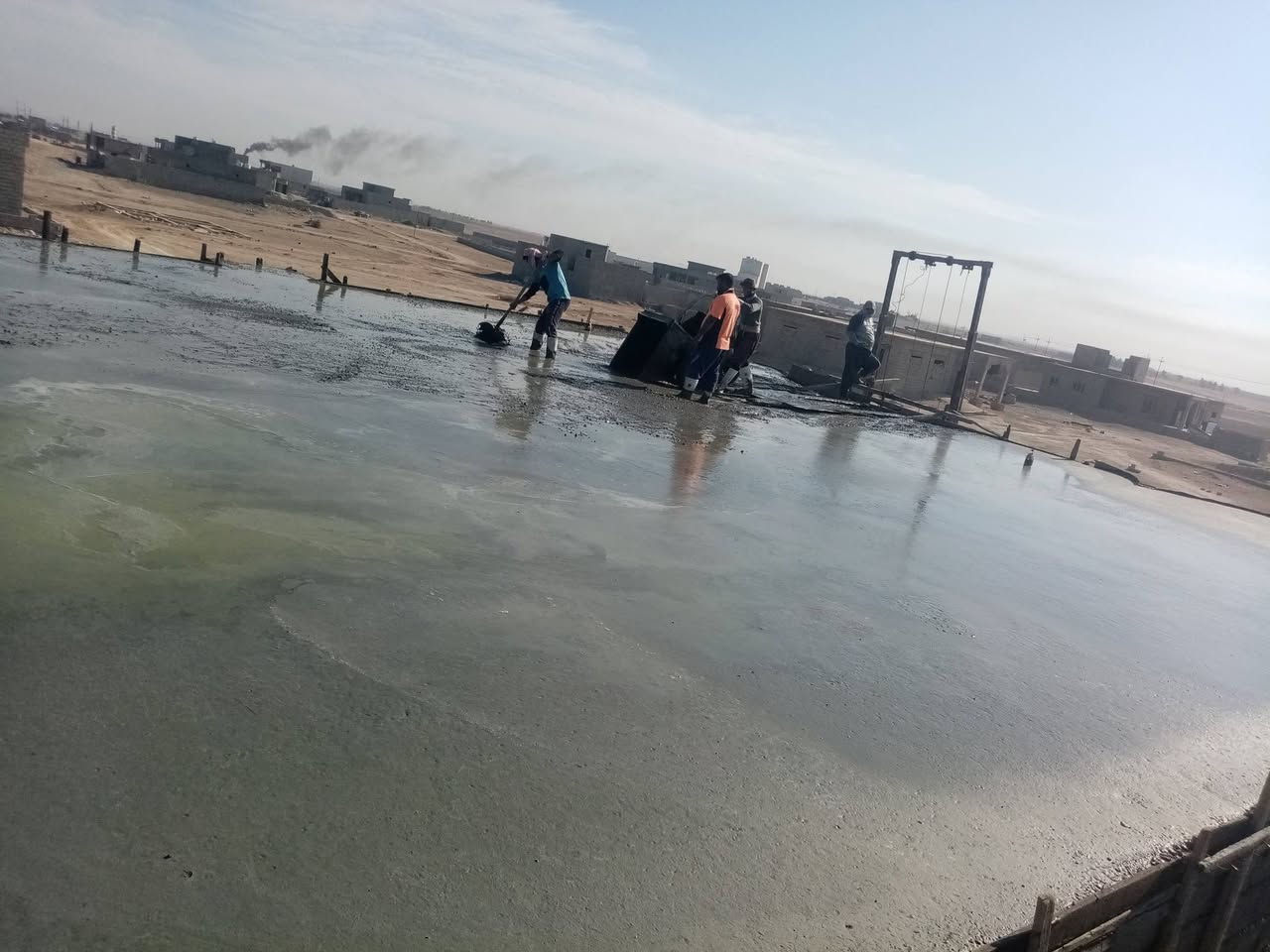 يوجد لدينا قالب خشب لصب البيوت في الحويجه او قراها ***********
