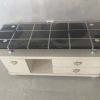 ميز بلازمه نضيف نضيف جدا ولا شخط بي جرارات شغاله سعره 125 عنوان بغداد ...