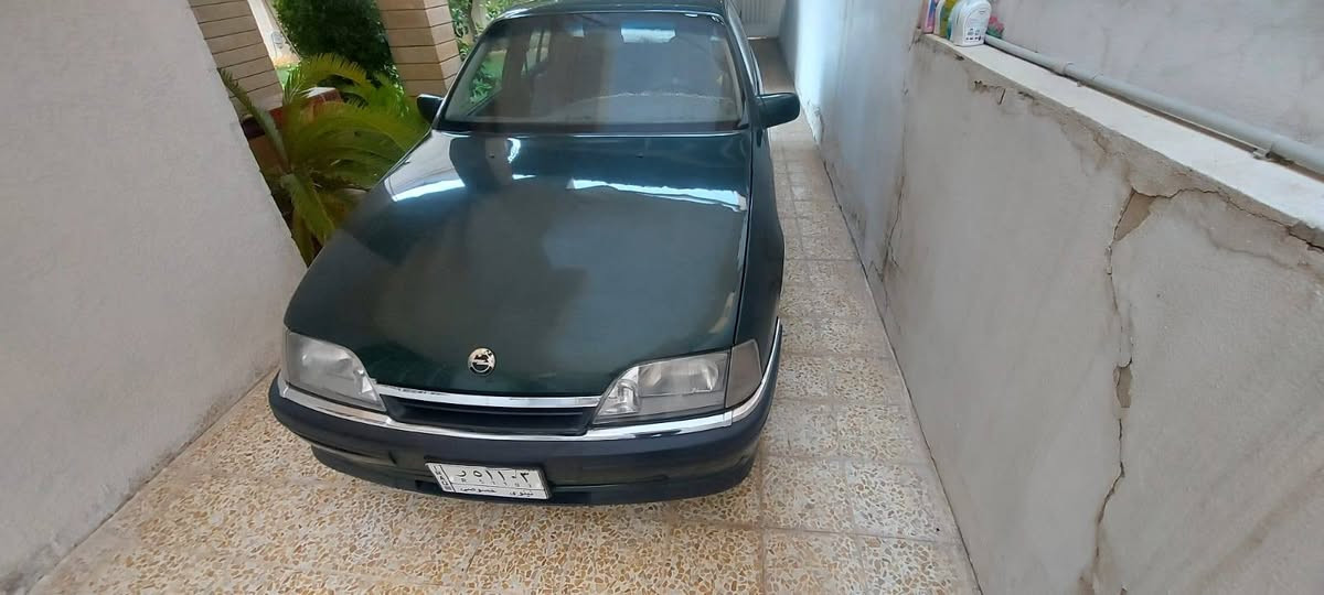 سيارة اوبل اوميكا مديل ٩٣
محرك ٢٠ 
كير عادي عادي 
داخل كلينس 
بدون تقحيل 
بدون صبغ 
بدون خيسان 
سيارة اوبل اوميكا مديل ٩٣
محرك ٢٠ 
كير عادي عادي 
داخل كلينس 
بدون تقحيل 
بدون صبغ 
بدون خيسان 
سيارة جديدة ماشية ٢٠٠ الف 
سيارة من الشحن يمي سنوية خضرة 
رقم الماني 
***********
