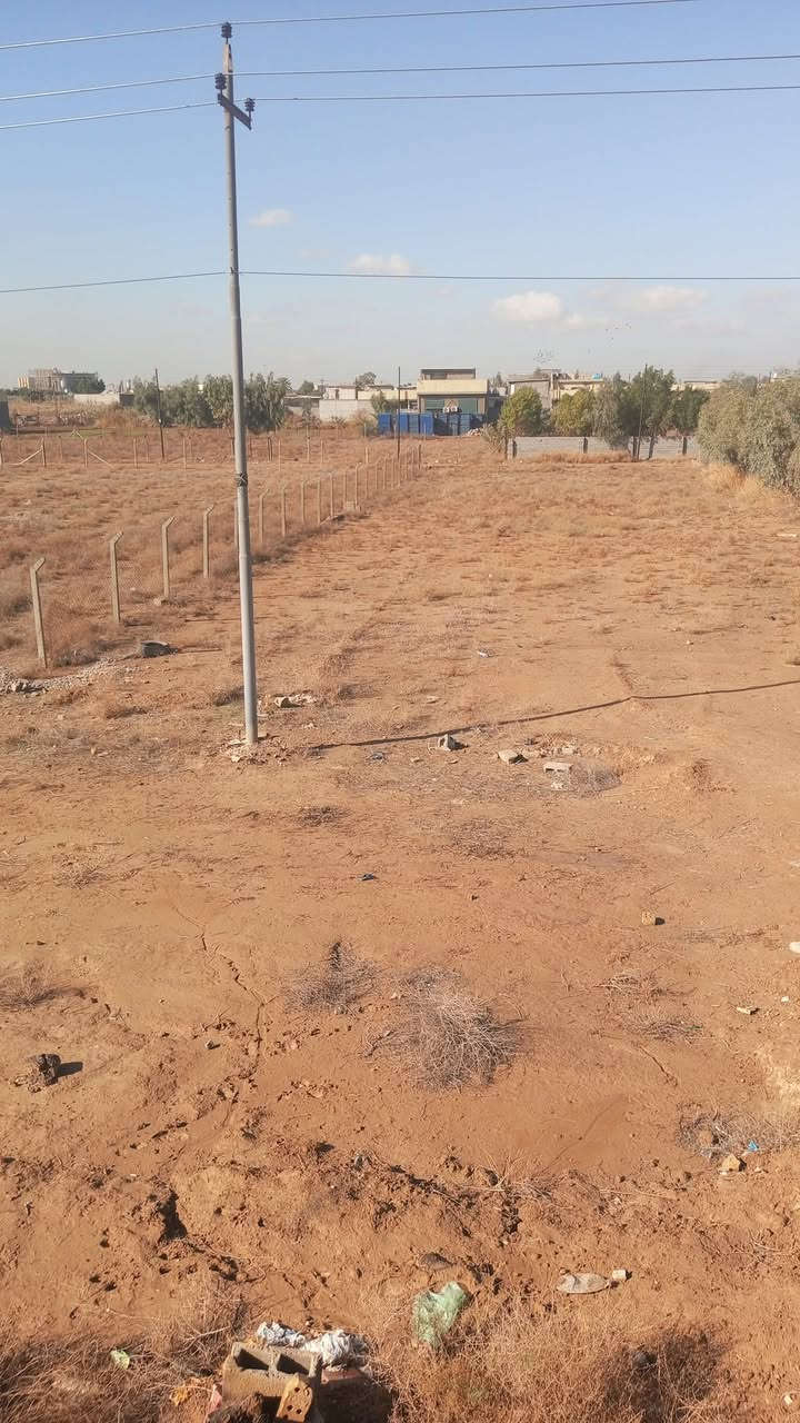 قطعه لمساحه 500م بحي لبتول ع سده كامله لخدمات ***********
