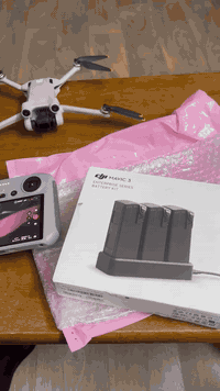 متاح بطاريات مافك 3اصلي
واتساب***********
