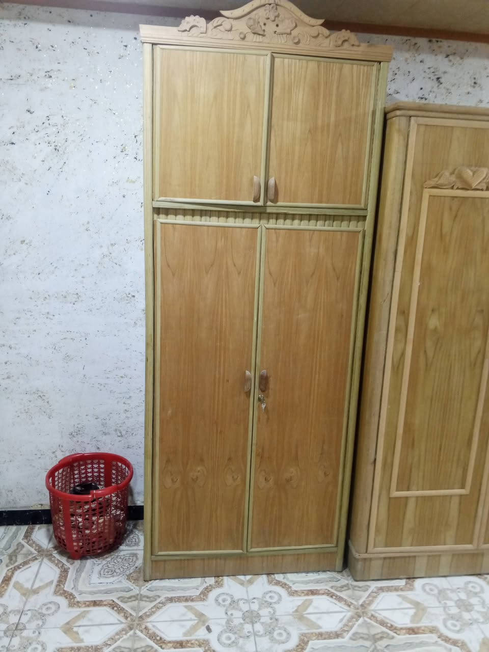السلام عليكم للبيع جديده ما مصبوغه مكاني بابل الشراي يجي خاص او رقم تلفوني السعر 750 وبيها مجال قليل الغرفه ما مستعمله ***********/الغرفه صاج
