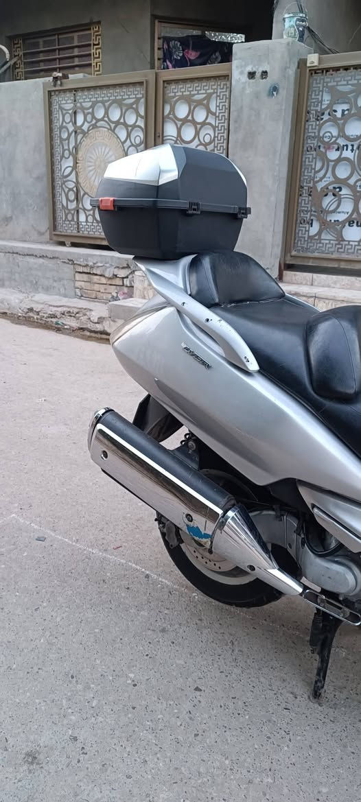 سلام عليكم للبيع سلفر ونج وارد امريكي دشبول 200 سكيورتي مكينه 600 بلادي برغي مامفتوح  بيها شرط الفحص شلعه معدل كلش قويه نعومه فول كهربايات كله شغال سعر 15 بغداد زعفرانيه *********** شراي خادم
