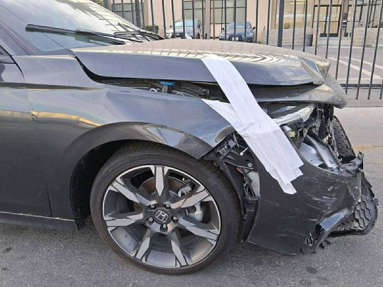 السلام عليكم هوندا سيفيك 2025 سبورت تورنك اعلى فئة السيارة بالحره سعرها 135 
***********
