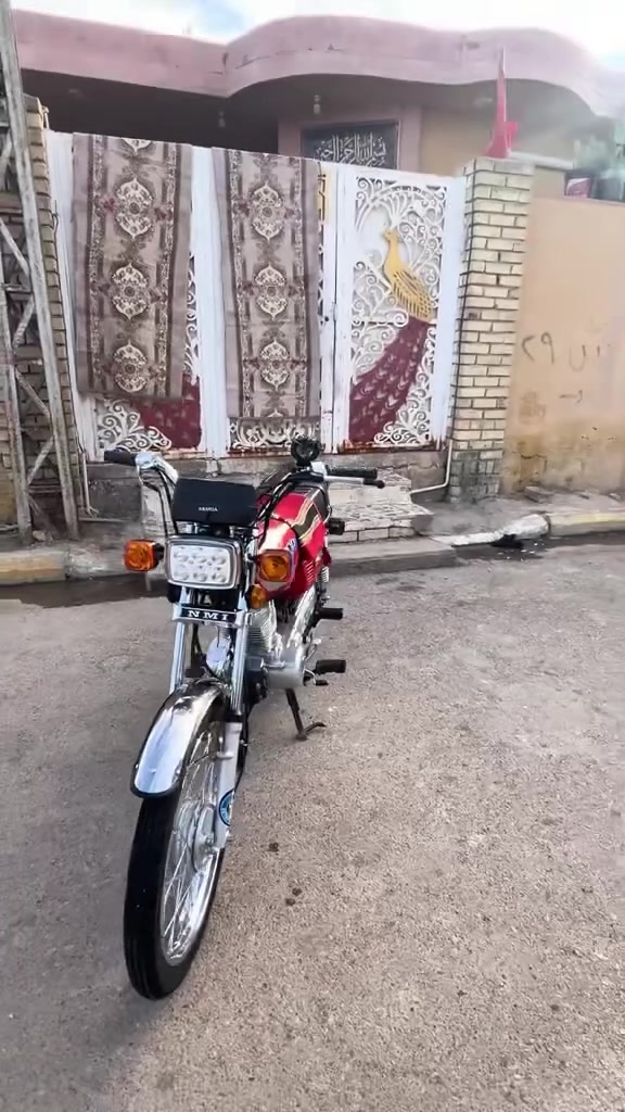 سلام عليكم شباب دراجه أيراني للبيع دراجه بدون أوراق المكينه نضيفه برغي ما مفتوح بيه هاي 3 تبديله دهن 
السعر خاص


**إذا كنت صاحب هذا الإعلان وتريد حذفه لأي سبب، رجاءا أرسل رسالة إلى الدعم الفني**