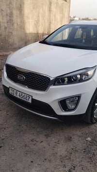 سيارة سورنتو مكفوله من الشخط والصبغ سياره خير من الله جديده كلش موديل ...