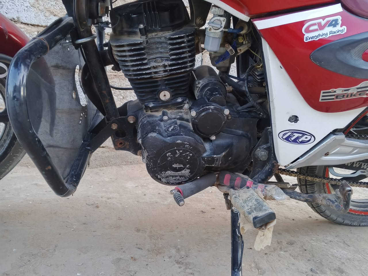 ماطور سايم موديل 16 مكمرك وكامل ونضافه جدامك بل صور كله شغال ومكفول من كلشي  بعض تفاصيل خاص مكان جزيره الكرمه


**إذا كنت صاحب هذا الإعلان وتريد حذفه لأي سبب، رجاءا أرسل رسالة إلى الدعم الفني**