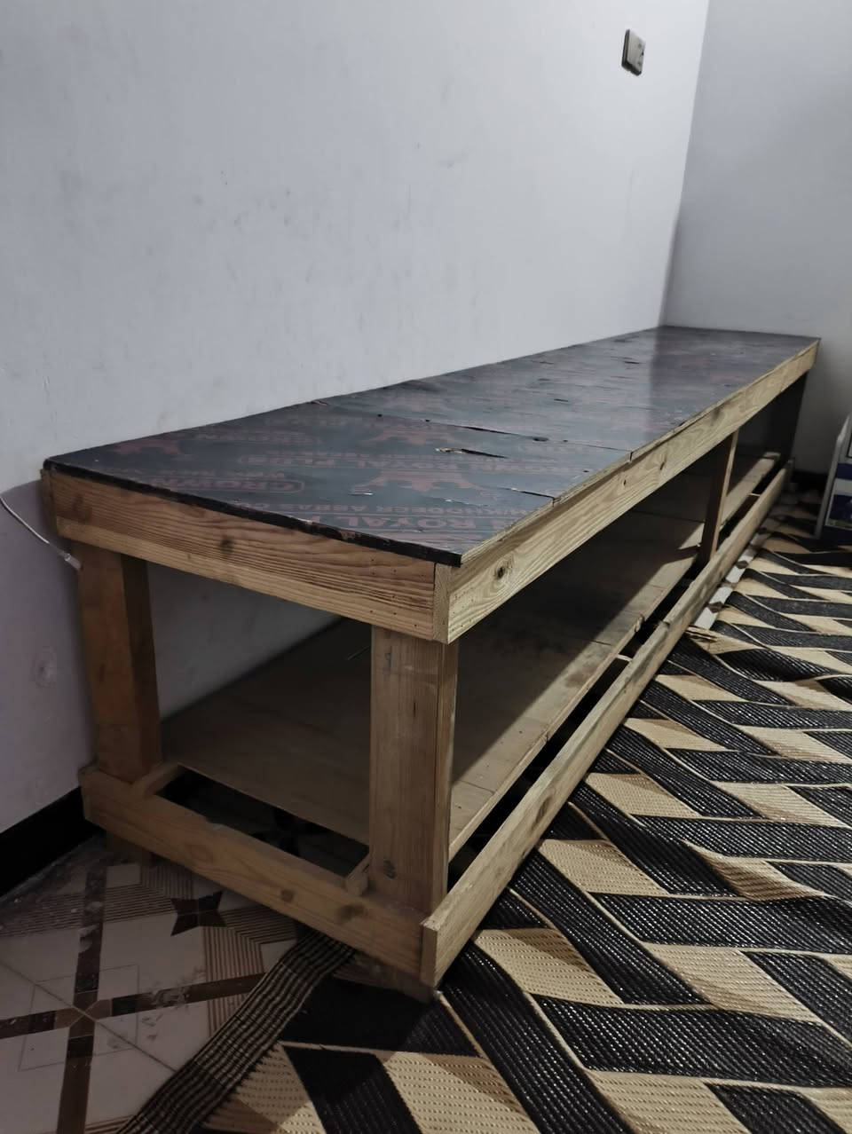 مسطبه وصير جربايه وهم أصير ميز الطول  3 متر وعرض 60سم  وارتفاع تقريبا هم 60 سم خشب قوي جدا السعر 100


**إذا كنت صاحب هذا الإعلان وتريد حذفه لأي سبب، رجاءا أرسل رسالة إلى الدعم الفني**