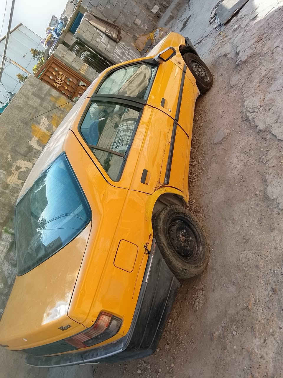 سلام عليكم شباب عندي سياره بيجو للبيع موديل 2009 سياره بسمي سعره 12 بيه مجال
***********
