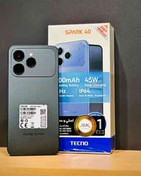 جهاز تكنو سبارك 40 ذاكره 256رام 8 مستخدم اقل من شهر  ضد ماي 💦 سعر 180و...