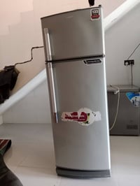 ثلاجة 19 قدم نوعية لوكسور نوعية ممتازة نضيفة اخت الجديد ما داخلة تصليح...