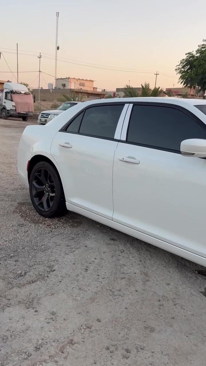 اوبامه اصل دخول جديد 2023
فائت S
فول موصفات 
حساس امامي خلفي
رادار جانبي
بنوراما
بعد بيه موصفات معروفه بS
رقم بغداد دخول دجيد 
صورالحادث مرفوقه بالمنشور 
مكان السياره نجف 
***********
