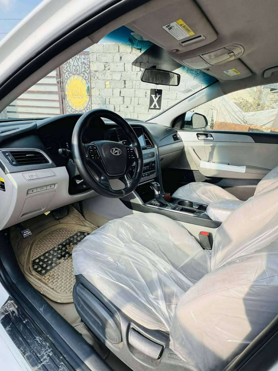 السلام عليكم ورحمة الله
سوناتا موديل 2017 أمريكي  محرك 2400
السياره جاهزه للاخير كير محرك كفاله تبريد تدفئة جديده
بيه قطعتين صبغ فقط جاملغ أو بنيد بدون تبديل بدون دواخل رقم بغداد سنويه جديده هزه جديده تحويل مباشر
السعر 113 مجال بسيط 
مكان السياره بابل للاتصال ***********
