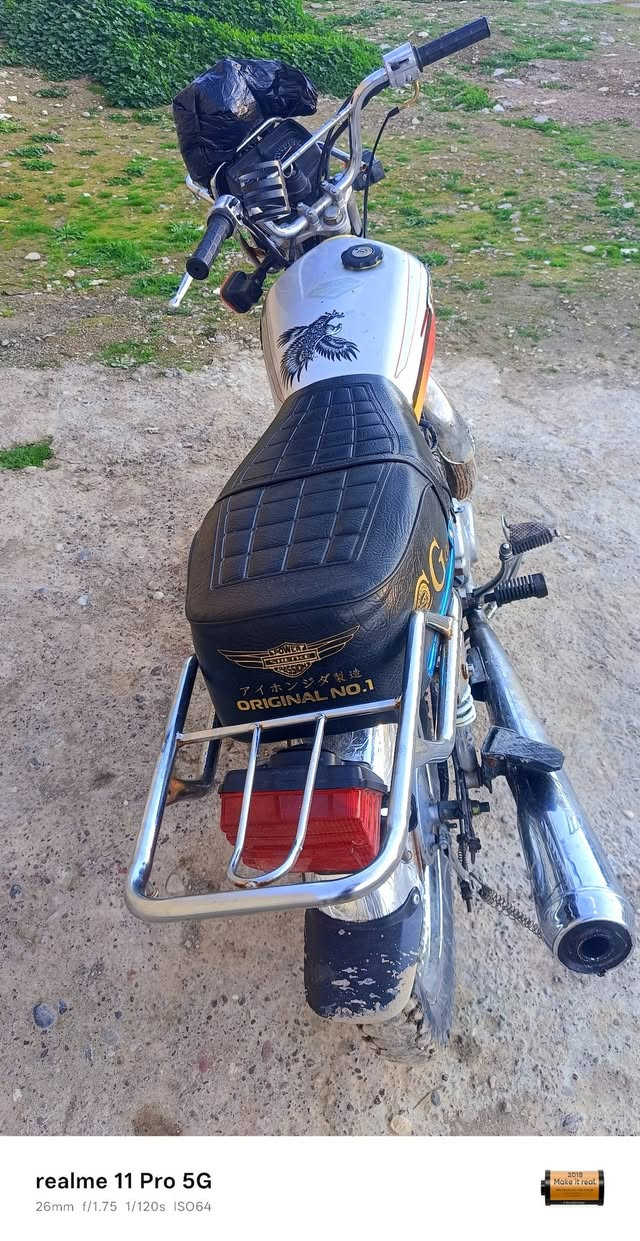 سلام عليكم تايكر 20  نشاطه غير من الله نضافه كدام لعين فقط مبدل عينه مال كلج  ما مفتوح لمحرك سعر 425 بي مجال بصيط موصل ايمن رقم ***********
