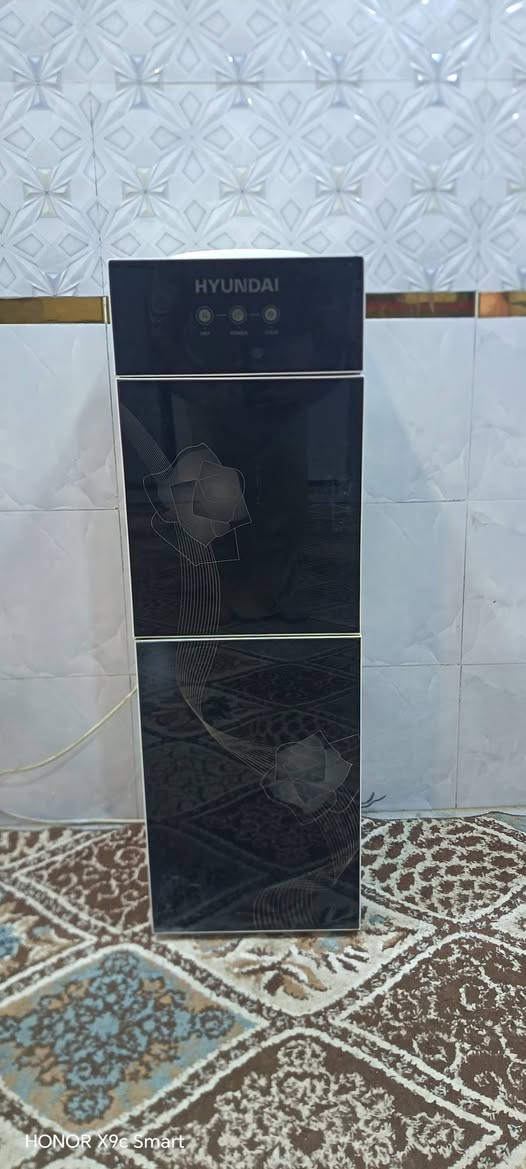 براد ماء للبيع ماء حار و بارد نظيف كلش وماداخل تصليح شرط تجي تشوف الماي مالته اله تاخذه بسعر ٦٥ الف للتواصل ***********
