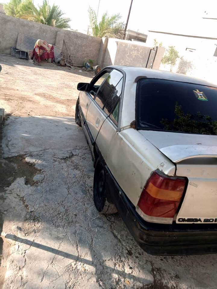 للبيع 
اوبل اوميكه 
رقم فحص صلاح الدين 
محرك كير شرط 
تخم تاير جديد
صدر امامي خلفي جديد
كهربائيات كلها شغاله 
بلاديه 
السياره جديده بمعنى الكلمه آحلا من آلصور مكان السيآره تكريت الأستفسار آتصل ع صاحبها 
***********
