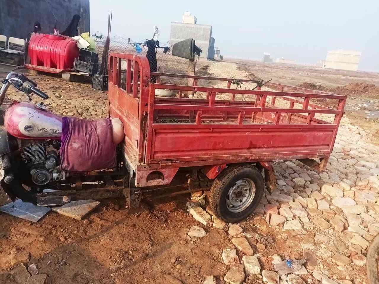 ستوته أوراق ناعمه مكاني بالمدينه سعر ٢٥٠ وبخدمت شراي
***********
