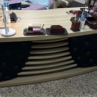 ميز مكتبي • مستعمل شهرين • ١٨٠×٧٦