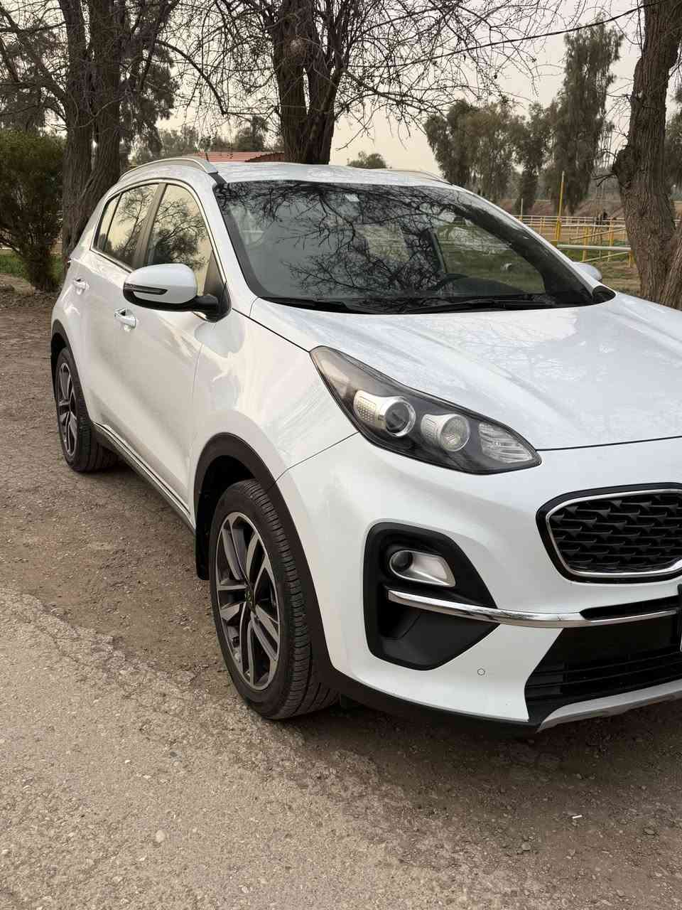 كيا سبورتج 2021 خليجي
السيارة كفالة عامة من الطخه والصبغ والبارد

بصمة كراسي كهرباء وجلد اصلي 

حساس امامي خلفي

ماشيه 77000 كم 

السياره جديده وخير من الله 

السعر 212 

للاستفسار 

***********
