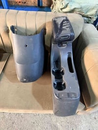 فرس توسان 2005 الى 2010 السعر 50 الف كامل قطعتين  07712359648