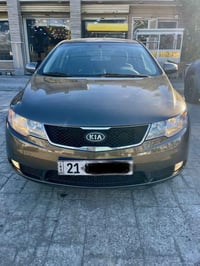 كيا سيراتو خليجي 2011  السيارة مواصفات تحكم ستيرن  مري شفط  كامرة وشاش...