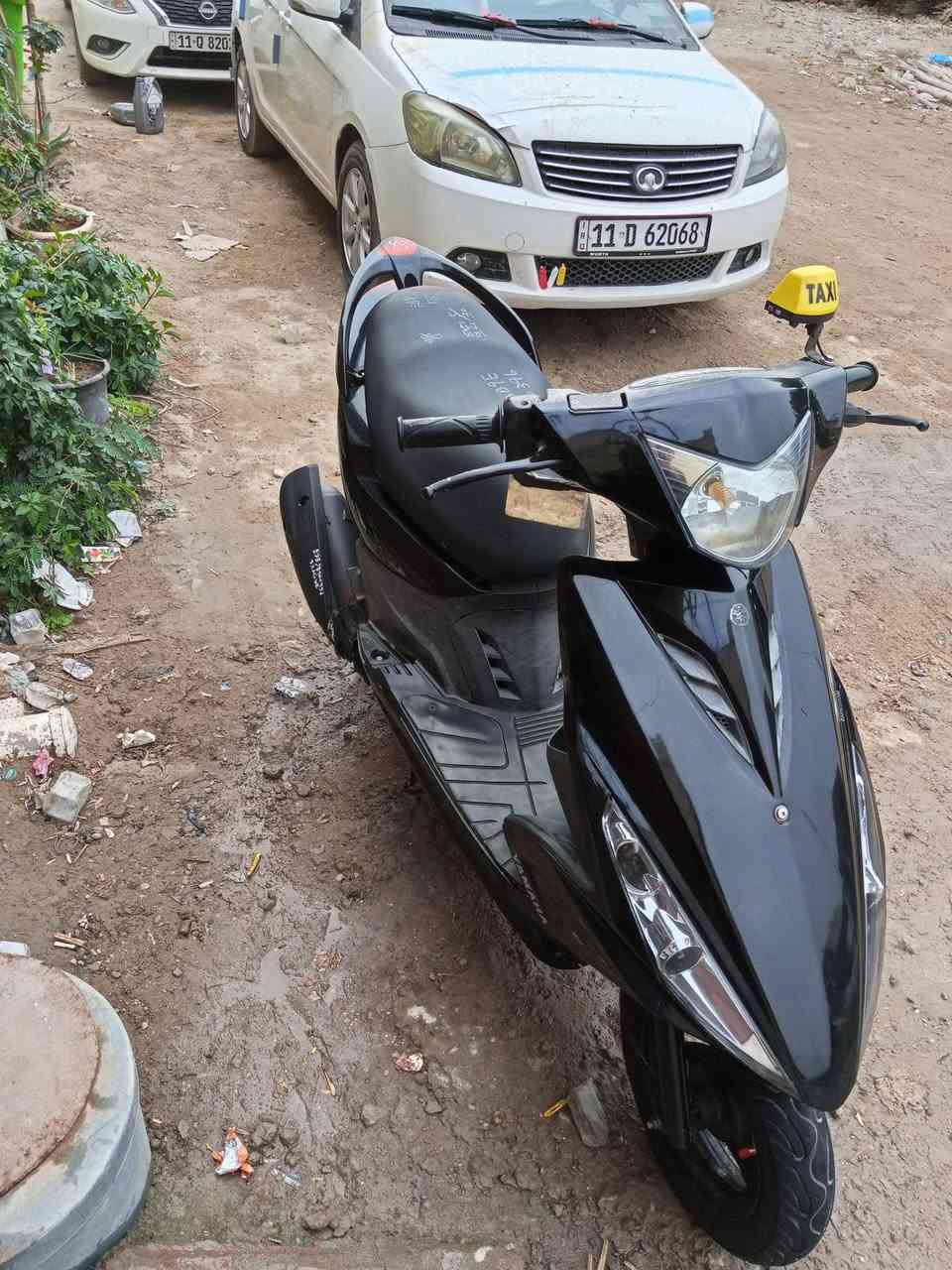 سلام عليكم شباب عندي دراجه ماكس مضلع نوزل حديث موديل 10 دراجه خير من الله دراجه نضيفه مرتبه تجي تشوف بعينك اي نقص مابيها مكينه بلاديه تجي تجيب 10 فيتريه وياك تجي تشوفه بعينك شلعه معدل خير من الله متنلزم كهربائيات سلف شغاله اشاير هونر كيلو متر كله شغال دراجه امانت الله ممتعوبه  دراجه مكفوله من فتح البرغي💵 الله شاهدا كفراتها كلها ختم واحد ويه المكينه ختم كلها مطابقه سويجين بيها نسختين اوراق الدراجه موجوده تايراتها جديده 💵💵مكاني بغداد الدوره رقم الهاتف  ***********
