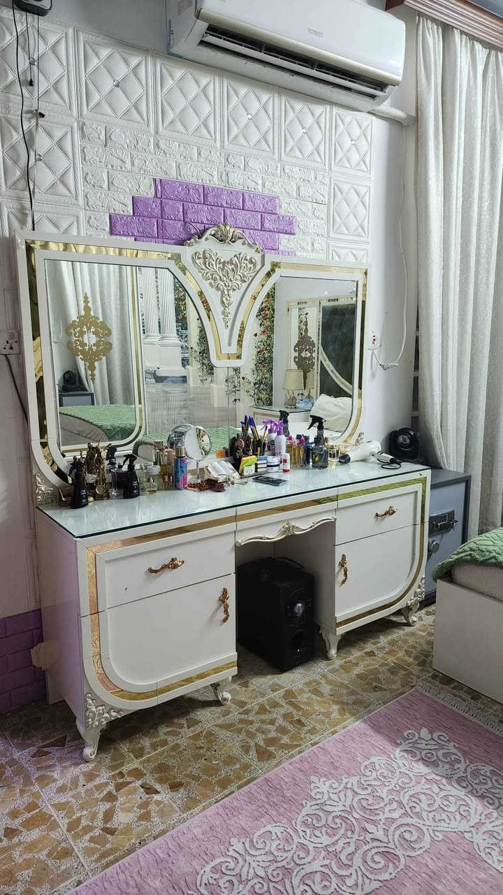 غرفه نوم جدا نظيفه إستعمال جدا قليل 
السعر مليونين/2000000 النجف, العراق


**إذا كنت صاحب هذا الإعلان وتريد حذفه لأي سبب، رجاءا أرسل رسالة إلى الدعم الفني**