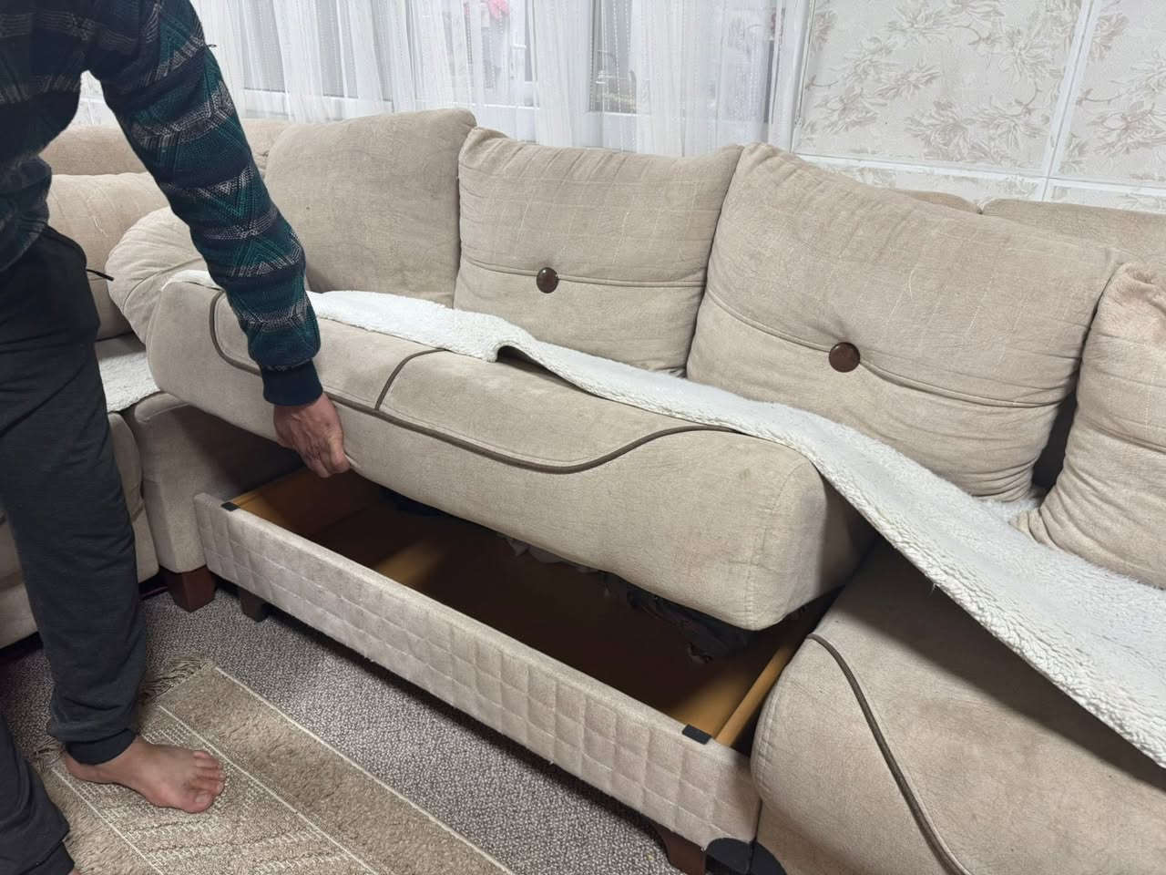 حرف ال تركي خزان سرير سعر ٢٠٠ الف بي مجال تواصل مسنجر او وتس ***********
