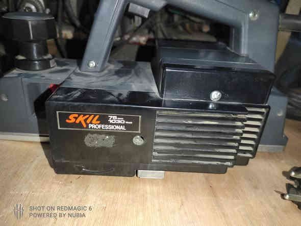 رندة استيراد مؤسسة ماركة SKIL الألمانية تابعة لشركة بوش حالياً منشأ هولندي 1030 واط 75ملم جديد غير مستخدم نهائيا بالكارتونة يوجد توصيل كل محافظات العراق للتواصل *********** 

عنوان المحل ضمانك متواجد كل ايام الاسبوع عدا يوم الجمعة من الساعة 10 الى الساعة 5 
بغداد شارع الرشيد المربعة قرب جامع سيد سلطان
