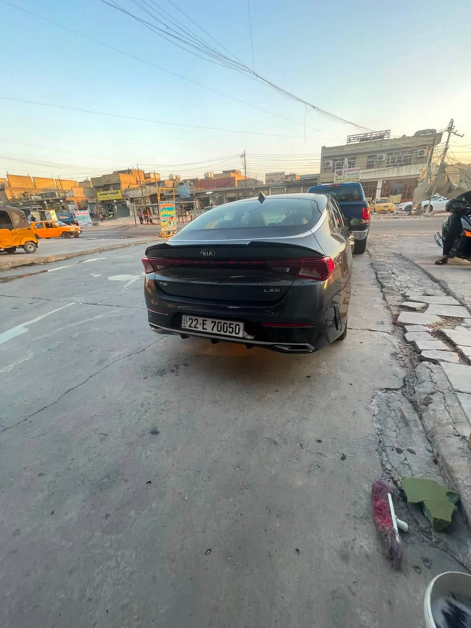 بسم الله الرحمن الرحيم
السعر ١٤٠
كيا كي فايف
K5
مديل ٢٠٢١ 
سيارة حادث خفيف بنيد ونفسه مصبوغ فقط بدون داخل باقي كفاله
صور الضرر بلمنشور
رادارات إماميه خلفيه كامره دواره
تدفئه ستيرن تدفئه كشنات- شاشة
كبيرة. حساس. شغال. بريك بصمة . اوتو هولد .لايت ليد و زينون - بگلايت ليد
إشارة ترحيب
رقم اربيل 
مكان سيارة / العبيدي
***********
