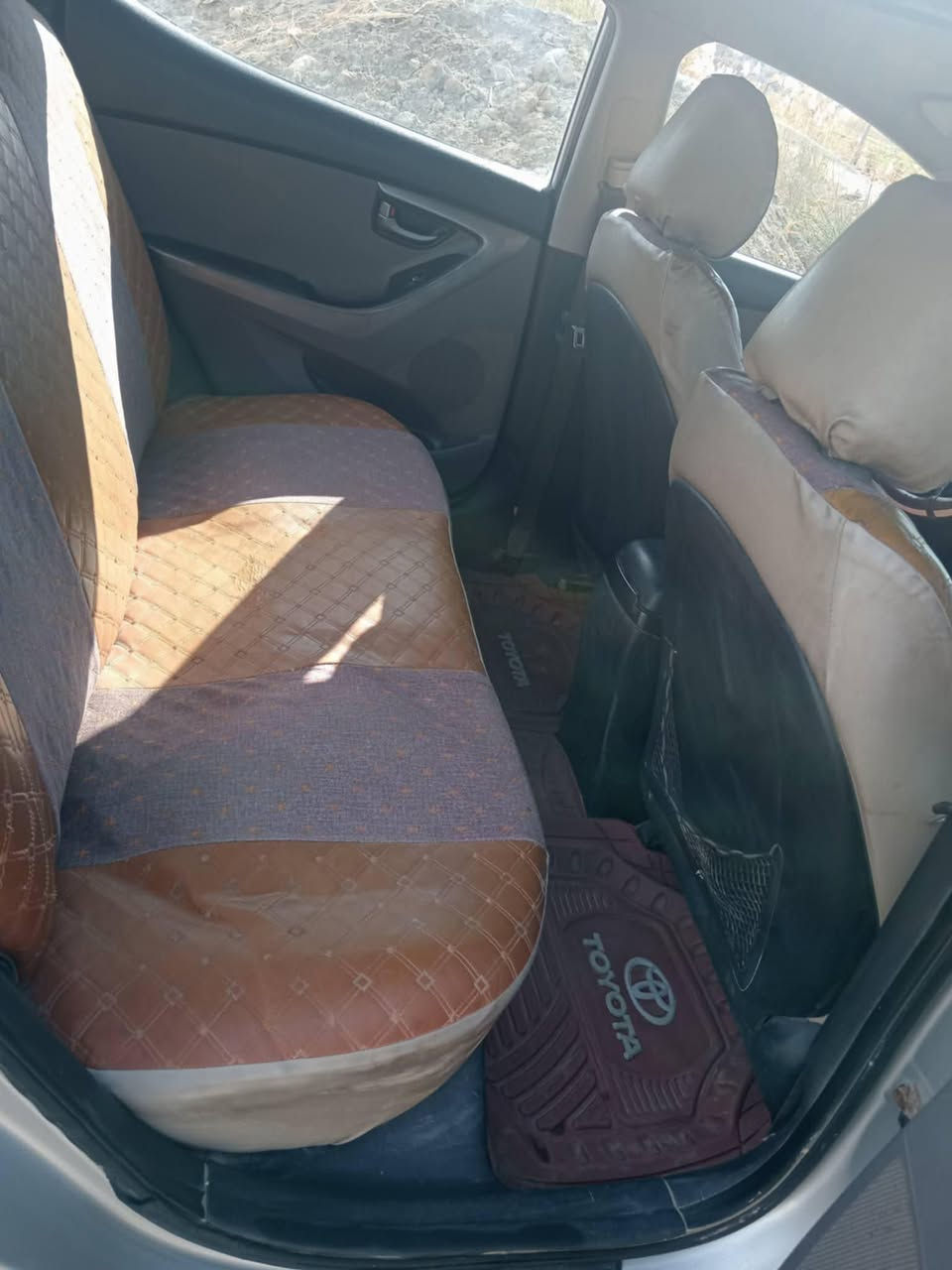 سلام عليكم النترا للبيع موديل ١٤ خليجيه بيها تبديل جاملغ بدون دواخل سياره جاهزه گبل لشارع حداديه ٨٥٪ مكينه شرط مال شركه برغي مامفتوح بيها رقم قادسيه الماني السعر ١١٠ وبيها مجال استفسار اكثر خاص او اتصال ***********
