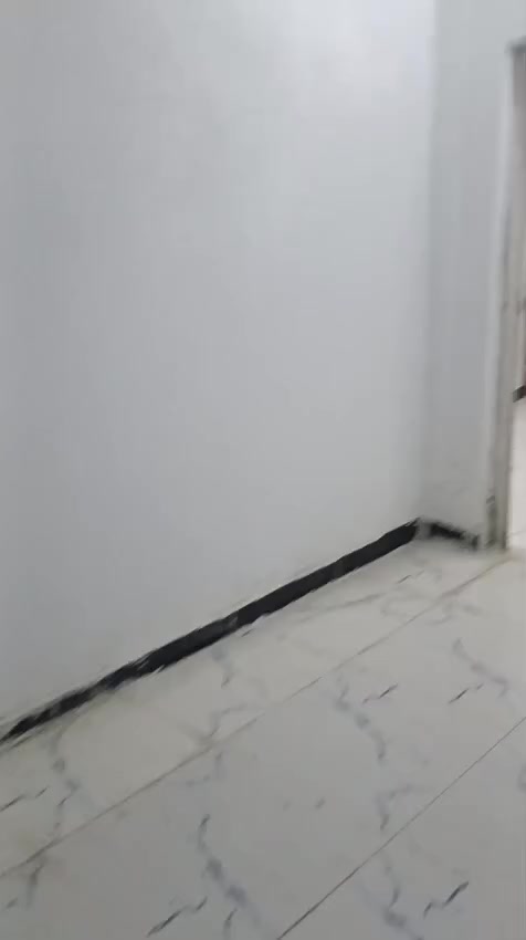 شقه للايجار بالشموخ
غرفتين وصاله ومطبخ وصحيات 
نضافة 100 💯 
للايجار 450 قفل شامل للماء والكهرباء
***********
