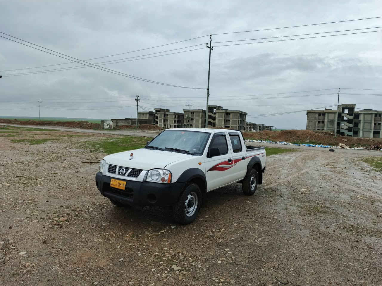 نیسان دوبە ی لیزەر مودیل 2011 گێرمە کینە ئە کسل 
بە بڵ ئە کسل بە شە رت 
پە لە پە لە بویاخی هه یە یە 
بێ دە عمو  لێدان 
نمونە لە جوانی 
بێ چرکە 
سعر 
78 گە ڵاو مە جال
شوێن چم چماڵ 
ژم 
***********
***********
