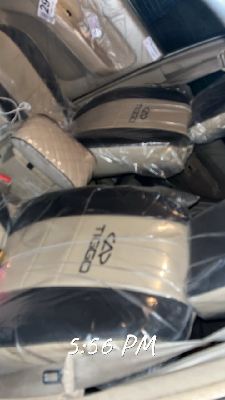 سلام عليكم تيكو مديل 2012
سياره كلش نضيفه وجديده ع البلاد محرك وكير ميكانيكي بلادي المرغوب رقم انكليزي بابل مشروع وطني فول مواصفات فتحه سقف مقاعد جلد تدفئه كراسي تحكم مقود مكاني بغداد ***********السعر 60وبيها مجال
