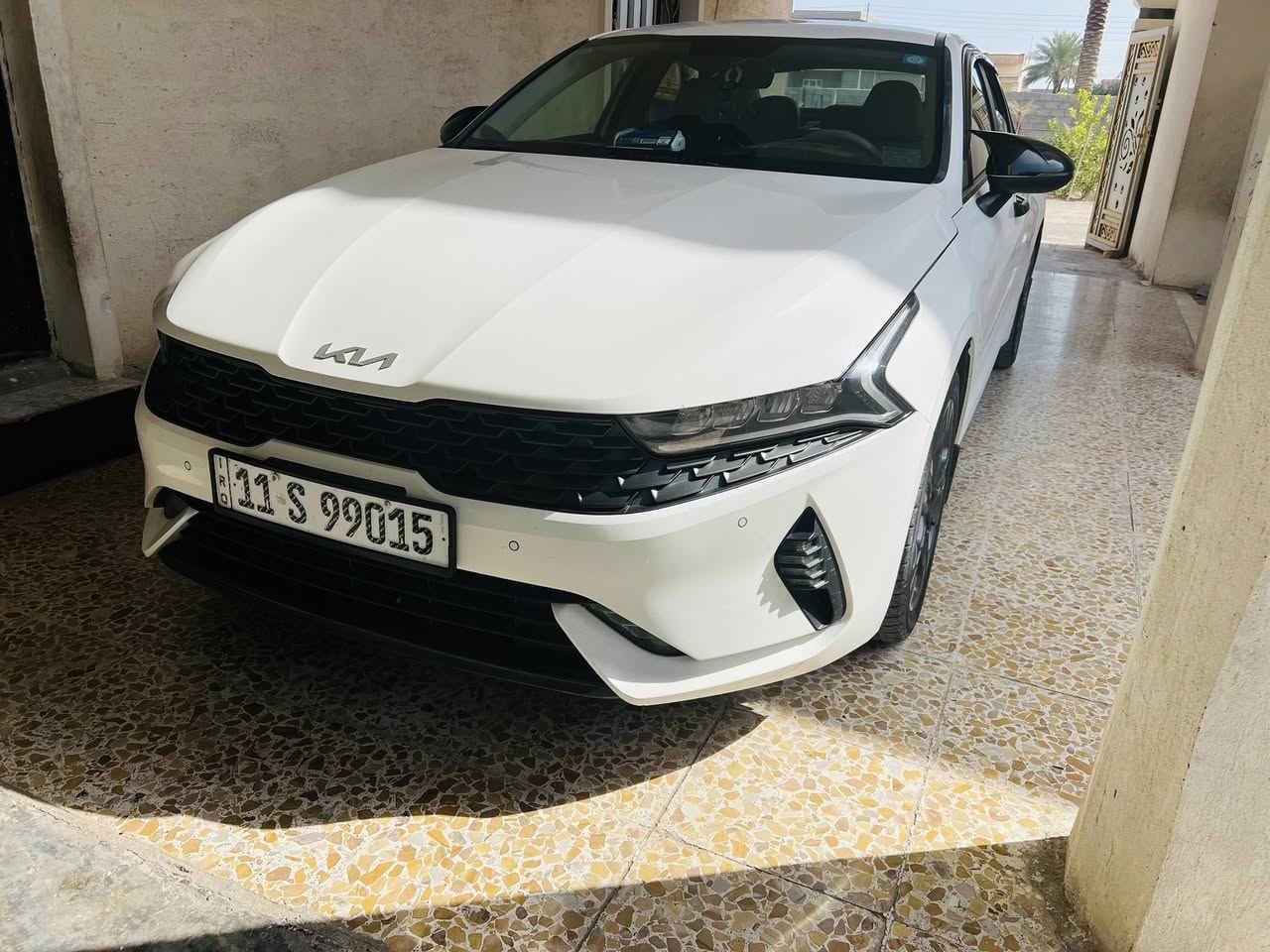 كي فايف k5 خليجي موديل 2022 رقم بغداد محرك 2000 دوش المرغوب السياره باسمي شخصيا 
تشغيل عن بعد 
لد امامي 
كشن السائق كهربائي 
شاشه كامره 
حساسات امامي خلفي 
دوشمة جلد الفت 
تحكمات ستيرن 
مثبت سرعه 
مانع انزلاق 
المري شفط
بصمه 
السقف حديد 
مكان السياره الانبار حصيبه الشرقيه 
بيهه طخه بالجنطة مثل ماماشر بالصوره 
عداد السرعه 160 
السعر 192 وبيهه مجال 
هاتف ***********
السياره مال جناي ع إيدي نقص برغي مابيهه 
اقره المنشور وتصل كلشي موضحلك بالمنشور
