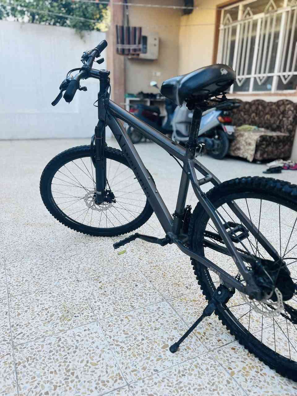 بايسكل للبيع للاستفسار مراسله الحساب السعر خاص ❤️


**إذا كنت صاحب هذا الإعلان وتريد حذفه لأي سبب، رجاءا أرسل رسالة إلى الدعم الفني**