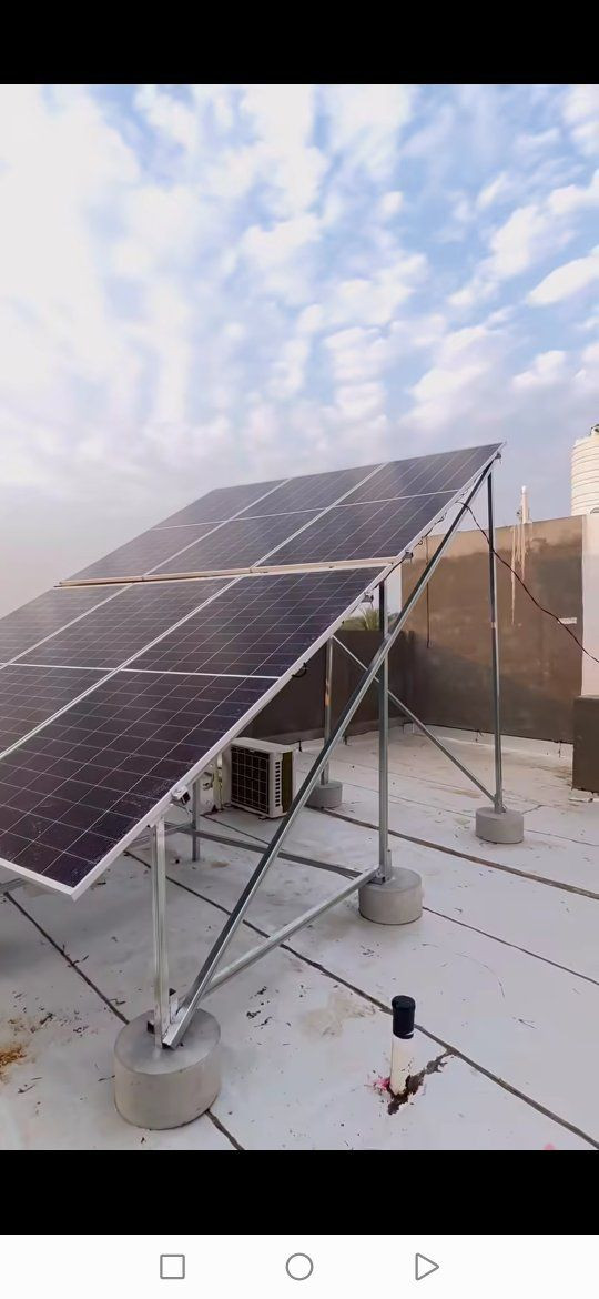 تم بعون الله تنصيب منظومة  طاقة شمسية  في قضاء طوز خورماتو  بواقع (12) امبير نهاري و (10) امبير ليلي 

تتكون المنظومة من :-

1- الواح نوع لونجي (615) واط عدد (6) الواح  ضمان (10) سنوات 

2- انفيرتر (6)كيلو واط 
ضمان (1) سنة نوع  (  ايتل) 

3- بطارية ليثيوم نوع ( ايتل   ) 
 (10.24) كيلو واط (51.2) فولت
  ضمان (5) سنوات

4- بورد مع قواطع AC و DC مع اسلاك الواح 6 ملم DC
ومن الله التوفيق 

***********
***********

