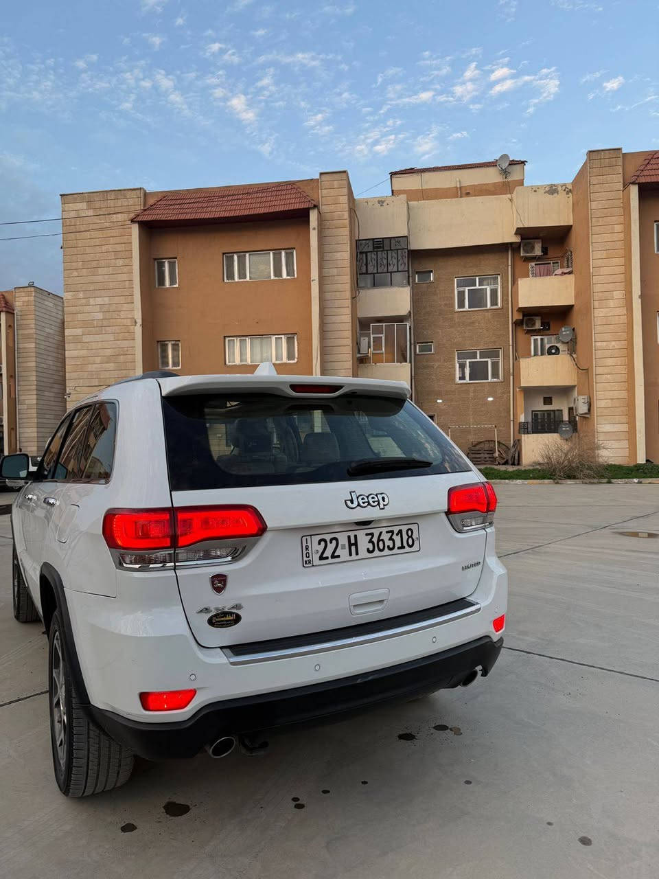 Jeep لمتد بلاص 2019 فوللل مقبطه مواصفات 

كشنات خزن ميموري
كشن السايق والسكن كهرباء
٣ شاشات 
شاشة اعطال
عداد ديجتال
منافذ HDMI 
تدفئة تبريد بالكشنات الاماميه
تدفئة بالكشنات الخلفيه 
اوتو هولد 
بارك سينس مساعد اصطفاف
رادارات ٣٦٠ درجه 
كامره دواره 
بانوراما طكتين 
صندوق كهرباء شفط 
تدفئة بالستيرن 
١٠ سماعات +دمام خلفي
كشنات جلد 
بيانو بلاك 
تبريد ثلاجه 
مكينه ٣٦٠٠ v6 
مدخل ديسك بالجكمجه للافلام والاغاني
ويل حجم 19 عنكبوت 
تعتيم ذاتي 
نظام نزول منحدرات 
مودات snow/auto/sport/sand/mud/rock
كير ZF 8 نمر رياضي
نظام ملاحة 
شفتات ستيرن 
ستيرن كهرباء
تخشيبات داخليه 
تنبيه النقطه العمياء
السياره خير من الله رقمها اربيل ماشية ٦٧ الف خليجيه سنويه ٢٠٣٠ بأسمي السياره تحويل ثاني يوم بيها شبر بالجاملغ الامامي صبغ اثر شخط وبارد بالجاملغ الخلفي اثر طخه بسيطه على كد اربع اصابع 
اي شي ثاني مابيها السياره السعر ٢٧٥$ وبيها مجال بسيطط حك الجيه مكاني بغداد العامريه للاستفسار ***********
***********
