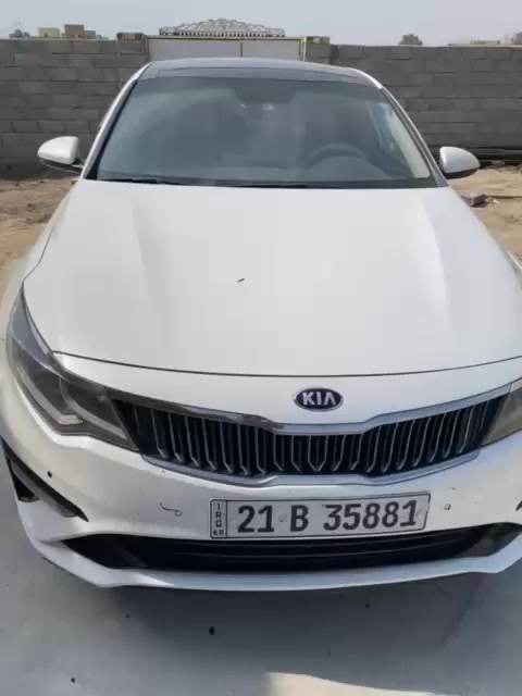 اوبتما ٢٠٢٠ خليجي فول مواصفات :
• نوع المحرك: 4 سيلندر، DOHC (كامتين)، سعة 2.4 لتر.
• القوة الحصانية: تقريباً 178 - 185 حصان.
• ناقل الحركة: أوتوماتيك من 6 سرعات مع خاصية التبديل اليدوي (الشفتات خلف المقود).
• نظام الدفع: سحب أمامي (FWD).

• السقف: سقف بانورامي كامل.
• الحساسات: حساسات أمامية وخلفية وكاميرا خلفية (أو كاميرا 360 )
• الصندوق: فتح الشنطة الخلفية ذكياً عند الوقوف بالقرب منها.

 •زر تشغيل (بصمة)، دخول ذكي
ماشيه ٩٠ الف كم 
السونار مرفق وياها
السعر ٢١٨$ وبيها مجال 
للتواصل واتساب فقط
***********
