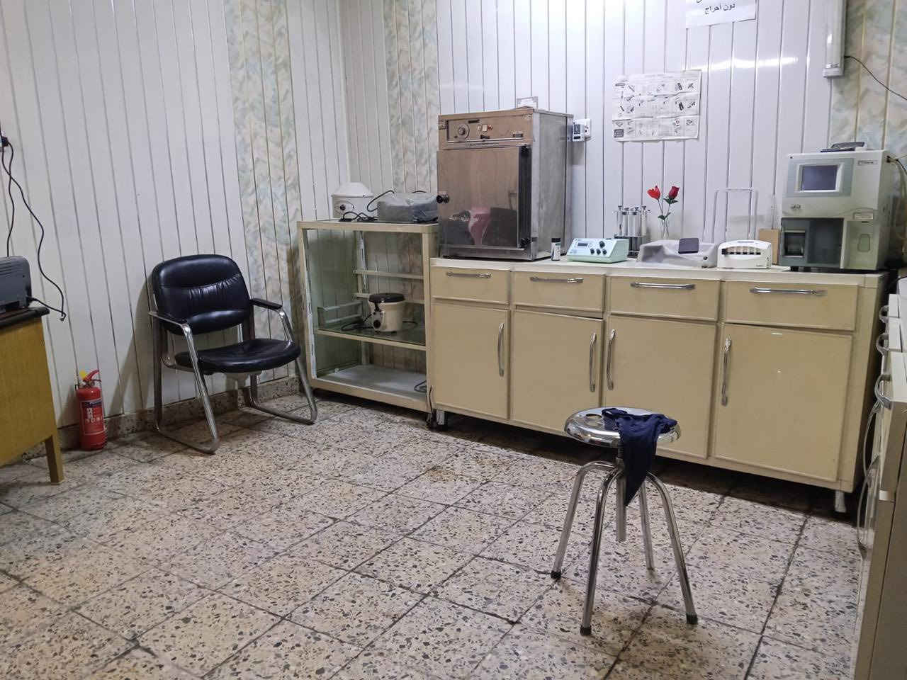 مختبر سنتر في بغداد الكاظميه للبيع 
المختبر هو عبارة عن اسم ماركة عائد لطبيب اختصاص معروف 
يحتوي على اجازتين سنتر مجددة لنهاية ٢٠٢٦
سبب البيع عدم التفرغ 
للتواصل الاتصال بالرقم ***********
