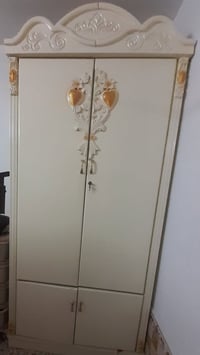 كنتور ٢ باب • نظيف ١٠٠٪ • ١٫٢٥×٢٫٥م