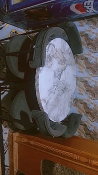 ميز طعام • ٤ كراسي • جديد