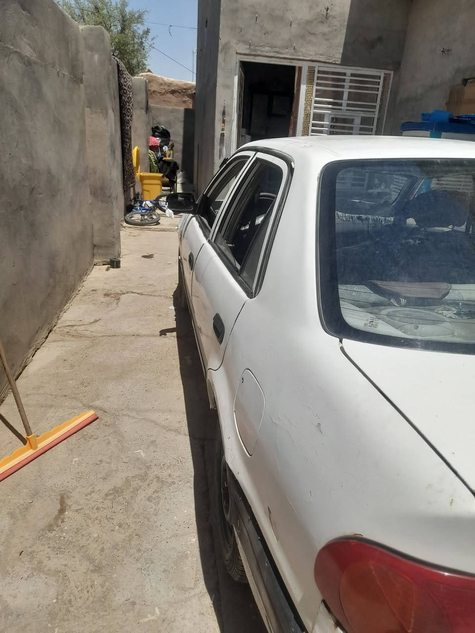 كورلا موديل ١٩٩٨ للبيع سعر ٥١ وبيها مجال شرط التحويل محرك وكير وصدر خير من الله اطارات جديدة الاتصال ***********
