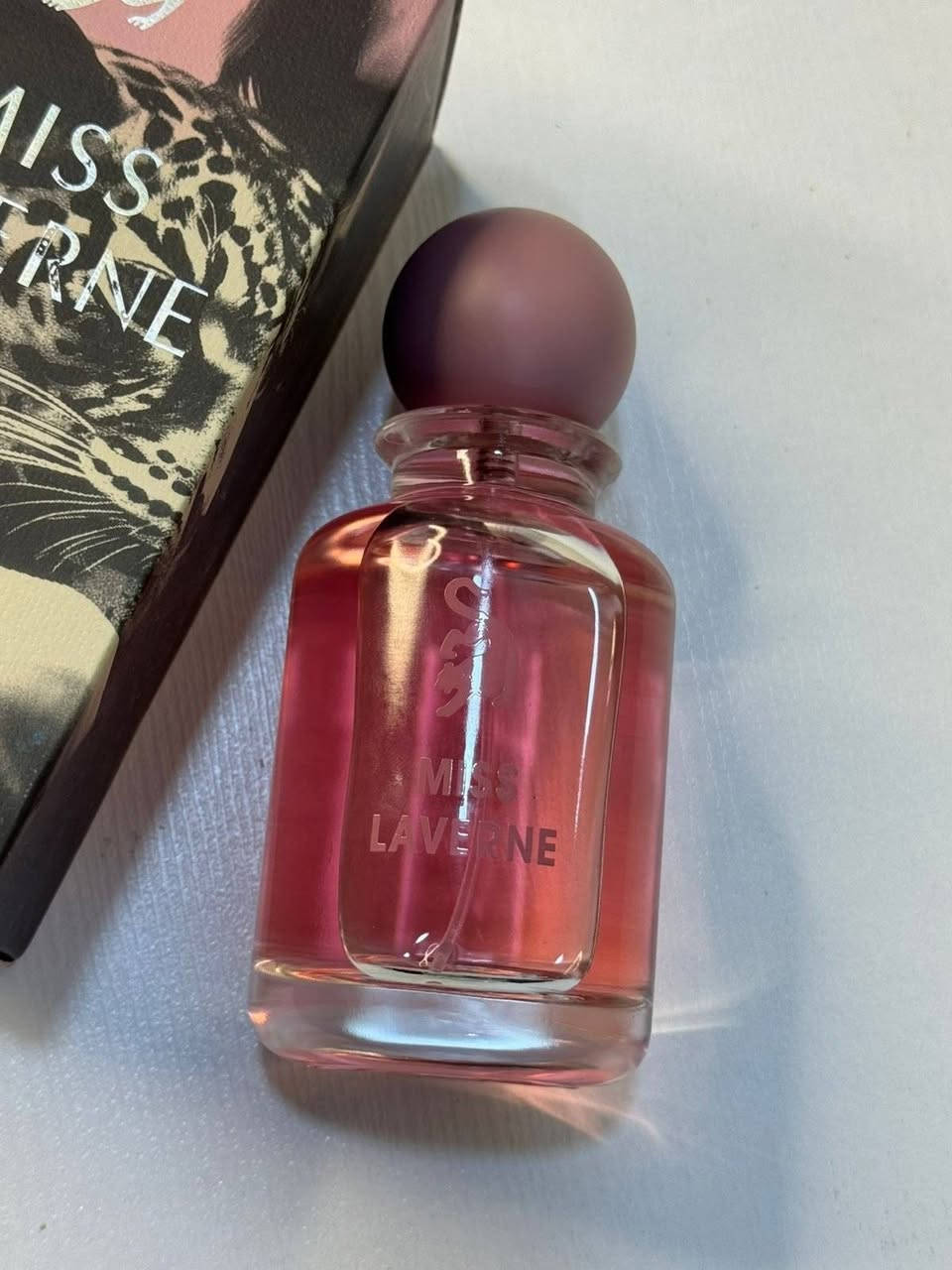 ✨ سيت الأنوثة والجاذبية.. عطر وسبلاش "مس لافيرن" ✨
لأن أناقتچ ونظافتچ ما تكتمل إلا بريحة تاخذ العقل، وفرنالچ الثنائي المثالي من مس لافيرن.. عطر وسبلاش بنفس الوقت حتى تظلين فواحة ومنعشة طول اليوم🌸💖

🛍️ شيتضمن السيت؟

عطر مس لافيرن الفاخر (Eau de Parfum): ثباتية عالية وريحة تجنن ومميزة، ترافقچ بكل مناسباتچ وتخلي حضورچ طاغي وين ما ترحين. 👑

معطر الجسم (السبلاش) اللامع: للانتعاش اليومي بعد الحمام، ينطيچ ترطيب وريحة خفيفة ونظافة، وبيه لمعة "شيمر" خفيفة تضوي وتخلي جسمچ يلمع لمع. ✨ غسلي ورشي منه وعيشي الإحساس

#التوصيل_مجاني عرض خاااص لمدة محدودة#ميك_اب#بنات_العراق#بنات_بغداد#بنات_تيك_توك


**إذا كنت صاحب هذا الإعلان وتريد حذفه لأي سبب، رجاءا أرسل رسالة إلى الدعم الفني**